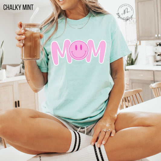 MOM Smiley Face - Pink - Tee