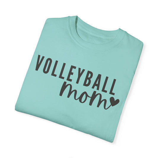 VOLLEYBALL mom with heart Tee